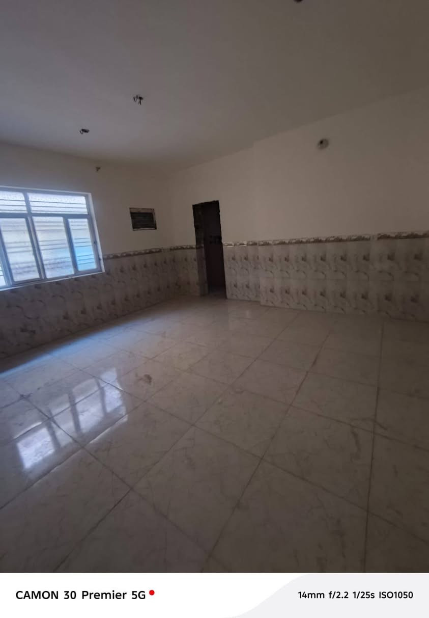 السلام عليكم / للأيجار
يالله يوجد بيت مساحه 200 متر طابق ثاني معزول تمامن يتكون غرفه وصاله ومطبخ وخدمات زيرو وسطح جبير كلش ايجاره 450 موقع الدوره الكفائات المخابرات جهه سكانيا


**إذا كنت صاحب هذا الإعلان وتريد حذفه لأي سبب، رجاءا أرسل رسالة إلى الدعم الفني**