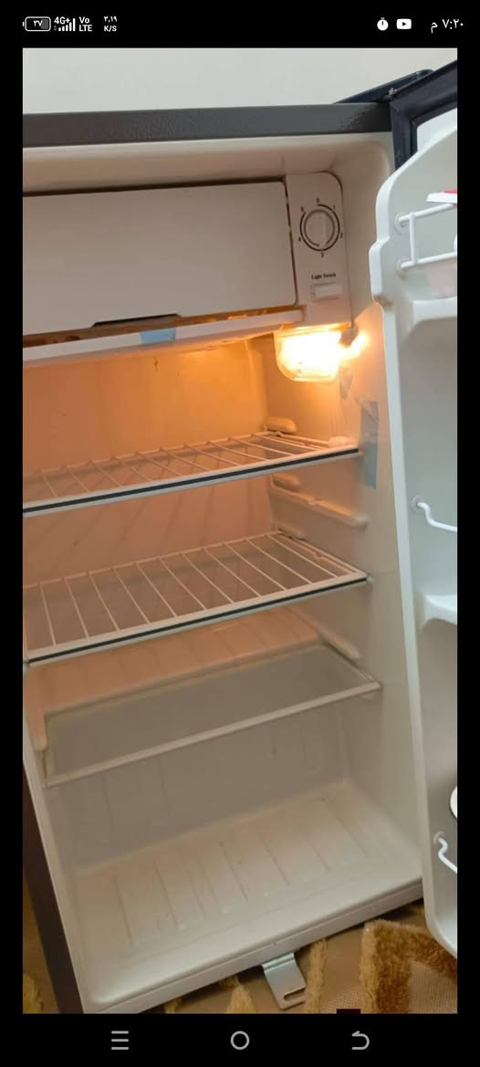ثلاجةللبيع  جديدة مستخدمة مدة قليل بسعرة 90.وبيهة مجال مكان البنوك حي سومر


**إذا كنت صاحب هذا الإعلان وتريد حذفه لأي سبب، رجاءا أرسل رسالة إلى الدعم الفني**