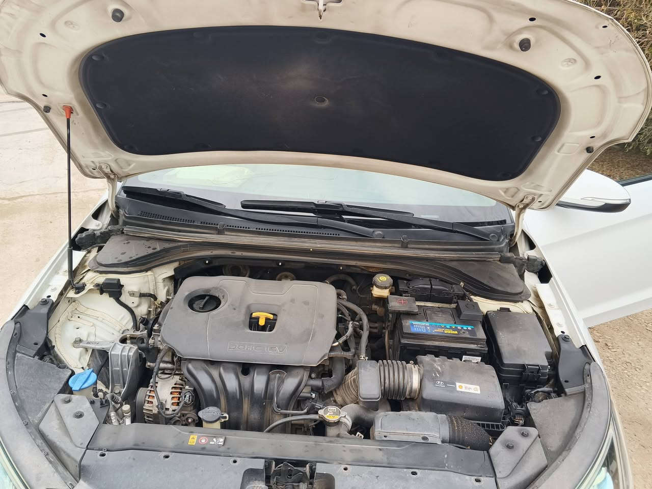 النترا 2020خليجي فول واحد على واحد
كفاله عامه كير مكينه تبريد حداديه 
فول موصفات فتحه حساسات امامي خلفي 
تحكم ستيرن جنطه ذكي
رقم اربيل بسم الشركه
السعر 158 بيها مجال قليل حك الجيه
مكان السياره نجف تواصل ***********
