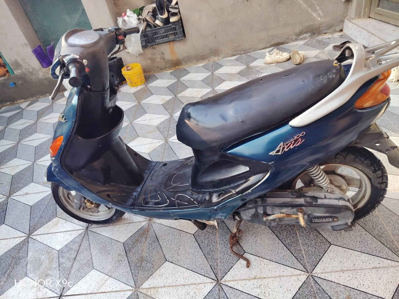 دراجه لكزس سلف هندر مكينه خير من الله العنوان حله شارع 80 قرب حسينيه الرحمن سعر 340 بي مجال رقمك ***********
