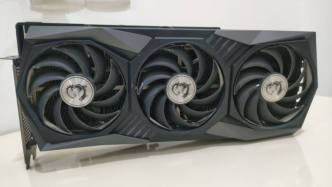 السلام عليكم 

قطع pc للبيع 

1- كرت شاشه 5070 asus prime 3 fan جديد 
السعر مليون و120
..
2- كرت شاشه 3060 msi gaming x trio مستخدم 
السعر 390 الف ثابت
..
3 رامات ddr4 مستخدم 
2x16 32gb 3200mhz corsiar rgb
السعر 230 الف 
..
4- هارد ssd sata lexar 1tb مستخدم كفائته 100
السعر 100 الف ثابت 
..
5- هارد Nvme 1tb samsung 980 pro  كفائته 100
السعر 175 الف
..
متوفر توصيل لكل العراق


**إذا كنت صاحب هذا الإعلان وتريد حذفه لأي سبب، رجاءا أرسل رسالة إلى الدعم الفني**