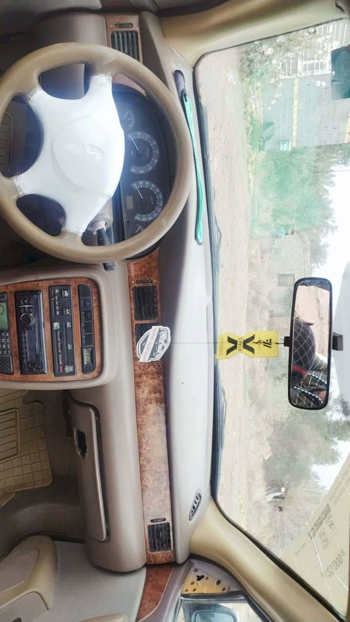 السلام عليكم سمند 10رقم قادسيه
كير ومكينه وتخم تاير شرط 
سياره بلاديه
السعر 30وبيها مجال بصيط
***********
