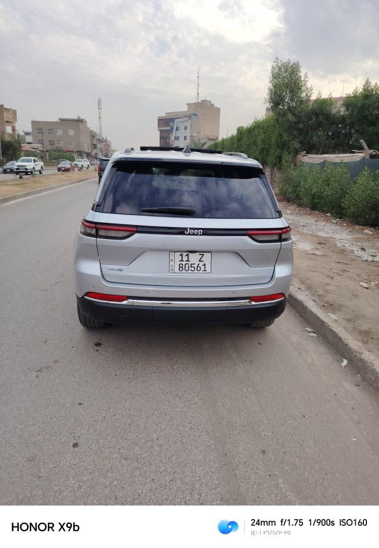جيب كراند شيروكي 5 راكب 2024 بلكن هايبرد وشحن وبانزين
شاشة كبيرة 
رادارات امامي خلفي 
بانوراما
ماشية 30 الف ميل 
داخلة للعراق ماشية 23 الف 
بدون اي صبغ 
الجامغ راجع بارد ومكحل 
السيارة جدييدة 
*********** للاستفسار واتس اب 
السعر 33 الف
