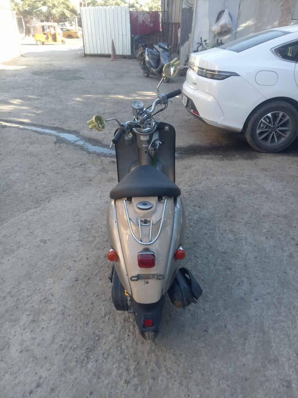 كلاسك فحل جديده لوك سلف وهندر شلعه معدل كهربائيات وكيحات كلها شغاله السعر ٣٥٠ وبيها مجال بسيط السكن البنوك الاتصال *********** بغداد, العراق
