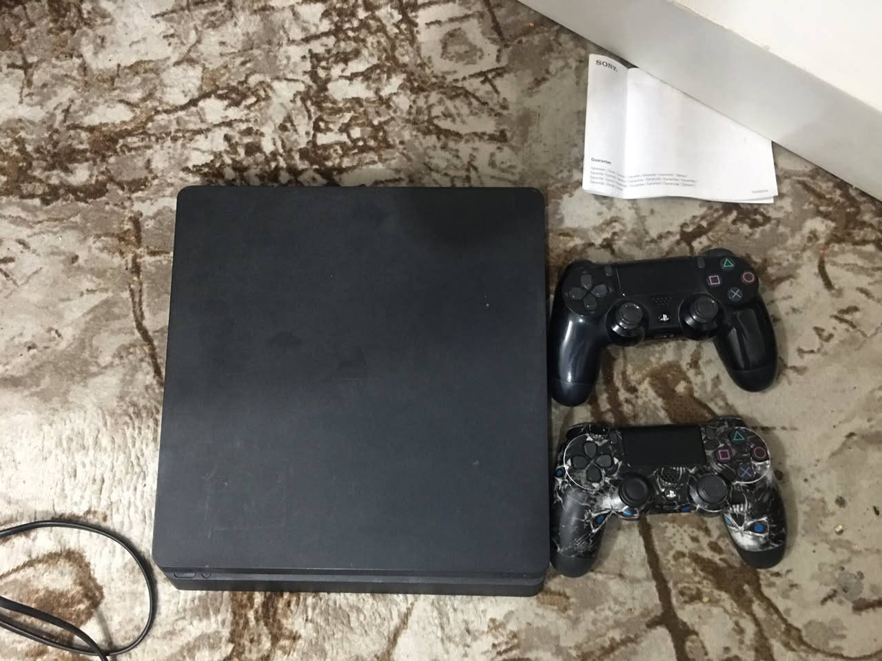 ***********
بلي ٤ فور سلم مهكر و بي 15 لعبه

هارد حجم ٥٠٠ كيكه

الجهاز مهكر عل قرص نضام 10.50

متروك من سنة 2023 مضموم و ما مستخدم هواي

جهاز لوك ستيكر يعني ابد ما مفتوح ولا مصلح

السعر 260 الف

مكاني بغداد اليرموك

واتساب
***********
