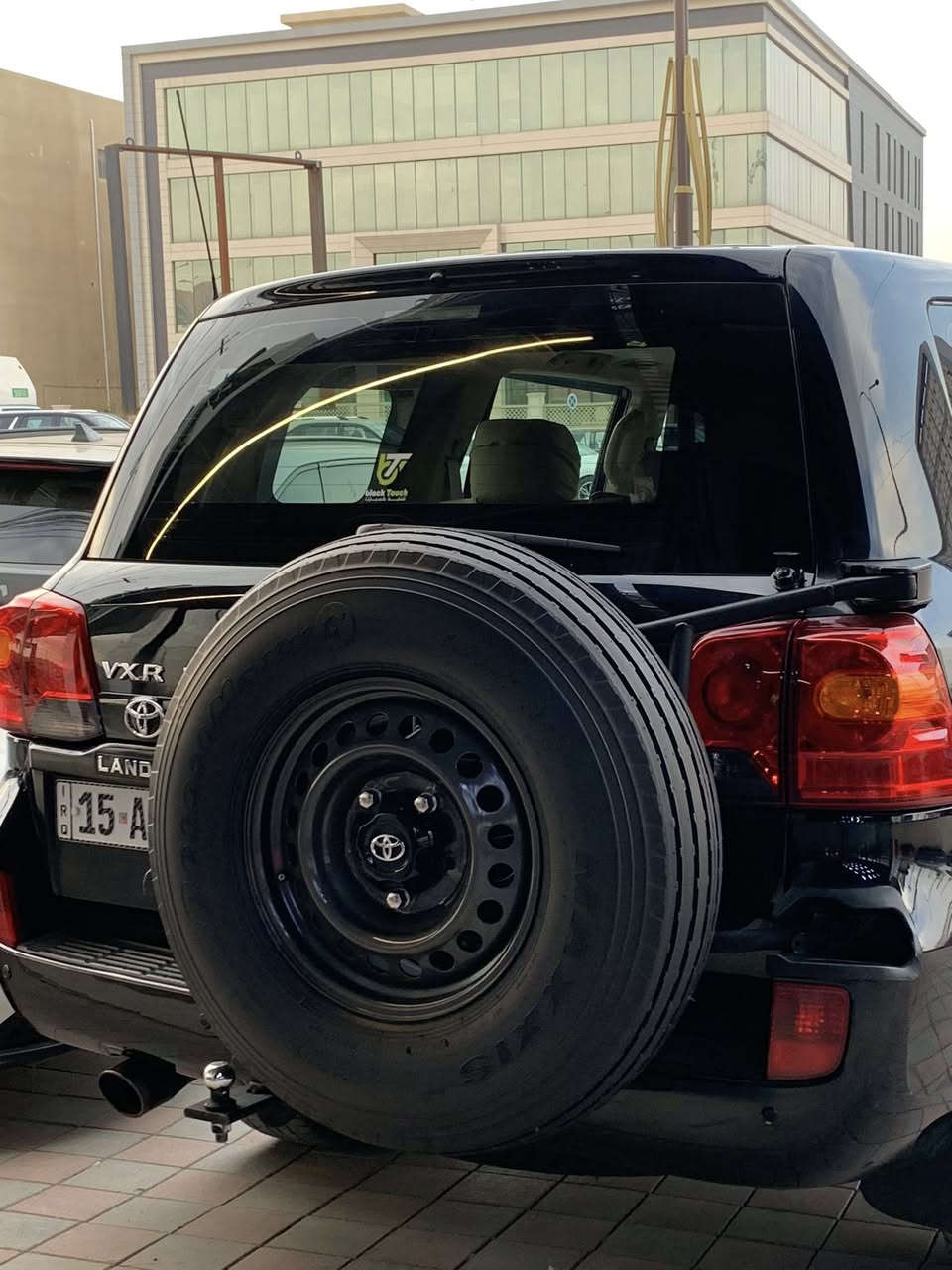 لاند گروز 2011 بريم

الوارد: بريم ام DVDقطري

الحالة: بدون ضرر وصبغ حزام للجماليه

كفاله  السيارة عدا صبغ حزام

السلامة: 8 إيرباك

الدفع: دبل

الكراسي: كهرباء

الكاميرات: 5 كاميرات

السقف: سلايد روف

المحرك: 8 سلندر

السعة:4.7

الإطارات: جديدة
التخم: جديد

السياره كفاله من كلشي صدر وكاله داخل وكاله كل التعديلات الي مسويهن وكاله ب السعوديه

المسافة المقطوعة: 200 ألف كم حقيقي
الملاحظة: السيارة بالحقيقة أنظف وأجمل من الصور
الرقم: انبار الإنكليزي باسمي 
التحويل: مباشر

السعر .270 قابل لتفاوض

موقع السيارة:بغداد  رقم انبار

للاستفسار:***********
