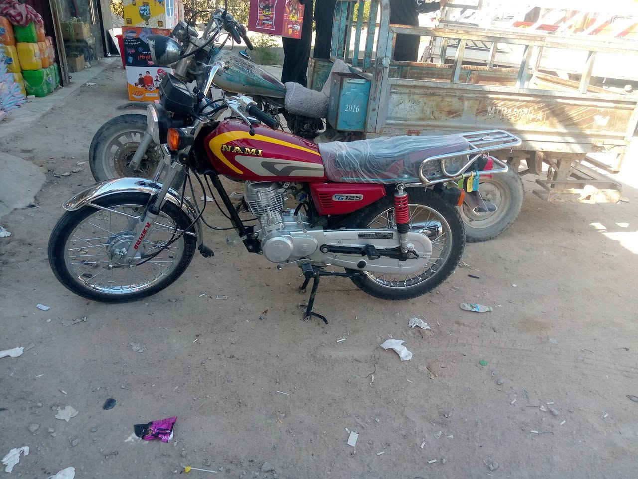 سلام عليكم دراجه للبيع موديل 23غراض 26صار 3تشهر طالعه من الوكيل وكيل كربلاء وراق كامله سعرها 750وبيها مجال للشراي مكاني نجف عمود 192شراي انتصل***********
