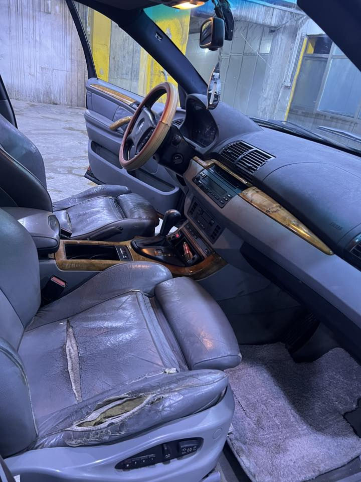 سلاو هاورييان ئةم x5بو فروشتن موديل 2005ماشةلا سةيارةكة جوانة 2020داخل بوة مةنةفيستة سةيارةكة هةمو گياني بةشةرت ماشةلا تنو تولة سوكان لاي خومانة 4تايةي تازةي لةژيرة سةيارةكة لةكةلارة سعري 52مةعمةلة رجائةن مشتةري نين ميشك منيشو خوتيش مةوة***********گورينةوةش دةكةم لةسةر دل گرتن
