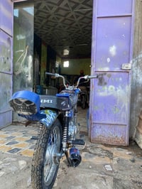 يلام عليكم دراجه للبيع حربي متعوب عليه كلش دراجه معمره بل سته 26صاله 1...