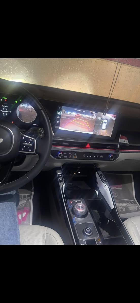 سلام عليكم سورنتو 24 فول 5 كامرات كشنات جلد تدفئه وتبريد مكينه 2500 مكفوله السياره سعرها 293 /***********
