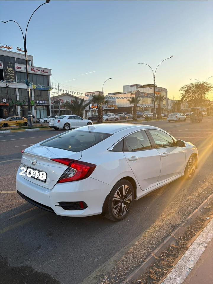 هوندا سيفيك ٢٠١٨
محرك ١٥ توربو
٣ قطع صبغ فقط بدون تبديل يعني القطع بلادية
بدون دواخل بدون شواصي شرط
مكانها كركوك
بيها كوبون بانزين
١١٥$
***********

