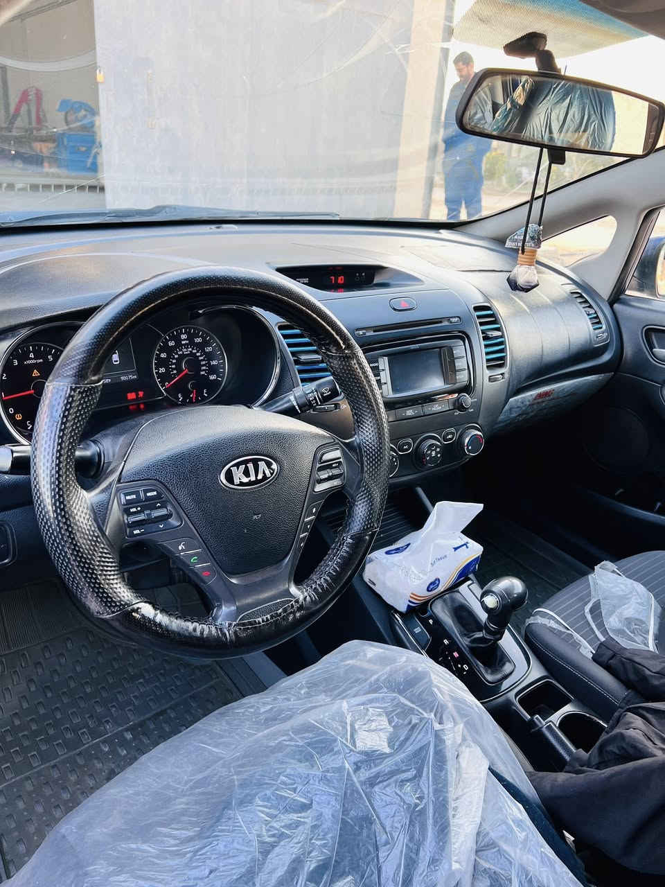 للبيع كيا فورتي 2017 ذي قار سياره بأسمي رقم دولي سنويه لل2028
1-ثلاث انظمه قياده 

2-مانع انزلاق 

3- كامره خلفيه

4-مكينه 2000 دوش وكير at مرغوبات

5- تبريد شغال فول

مكان : ذي قار مركز 

كلشي واضح بلصور 

سعر :116 وبيه مجال لشراي اذا مايشلع كلب

***********
