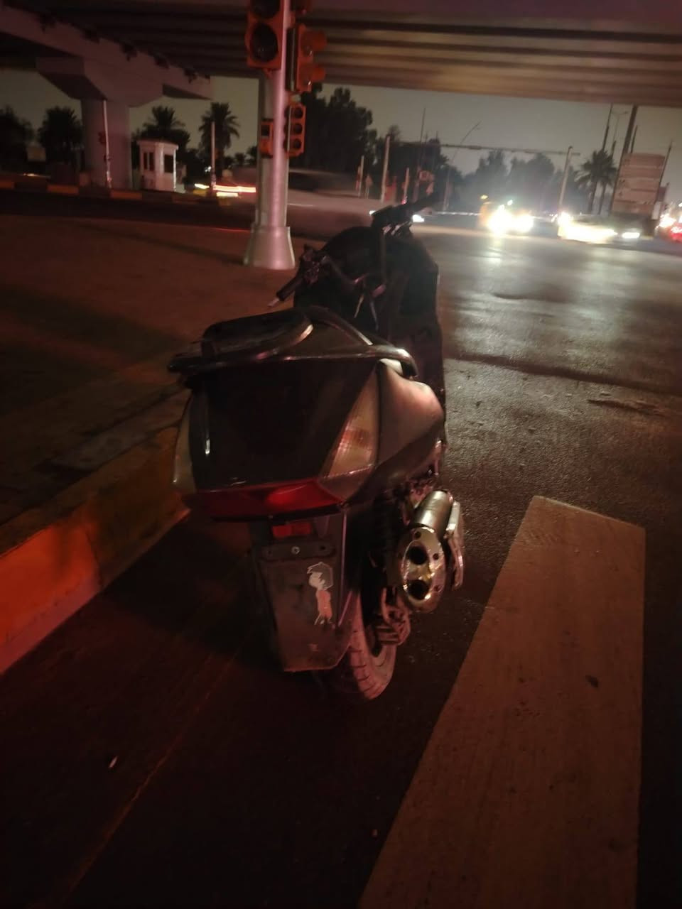 سلام عليكم دراجه سلفر ونج 400 للبيع ما بيها نقص شغاله نكره سلف تايرات جدد دبلات شغاله رون طوافه كيلو متر كهربائيات كلها شغاله مكينه ناعمه خير من الله مكاني بغداد دوره البو عيثه رقم صاحب الدراجه‏‪***********‬‏
ملاحظه اني مكلف بل نشر
