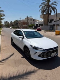 للبيع بي واي دي كن بلاس كفاله عامه ماشه8.000km كفاله عامه جديده عليها ...