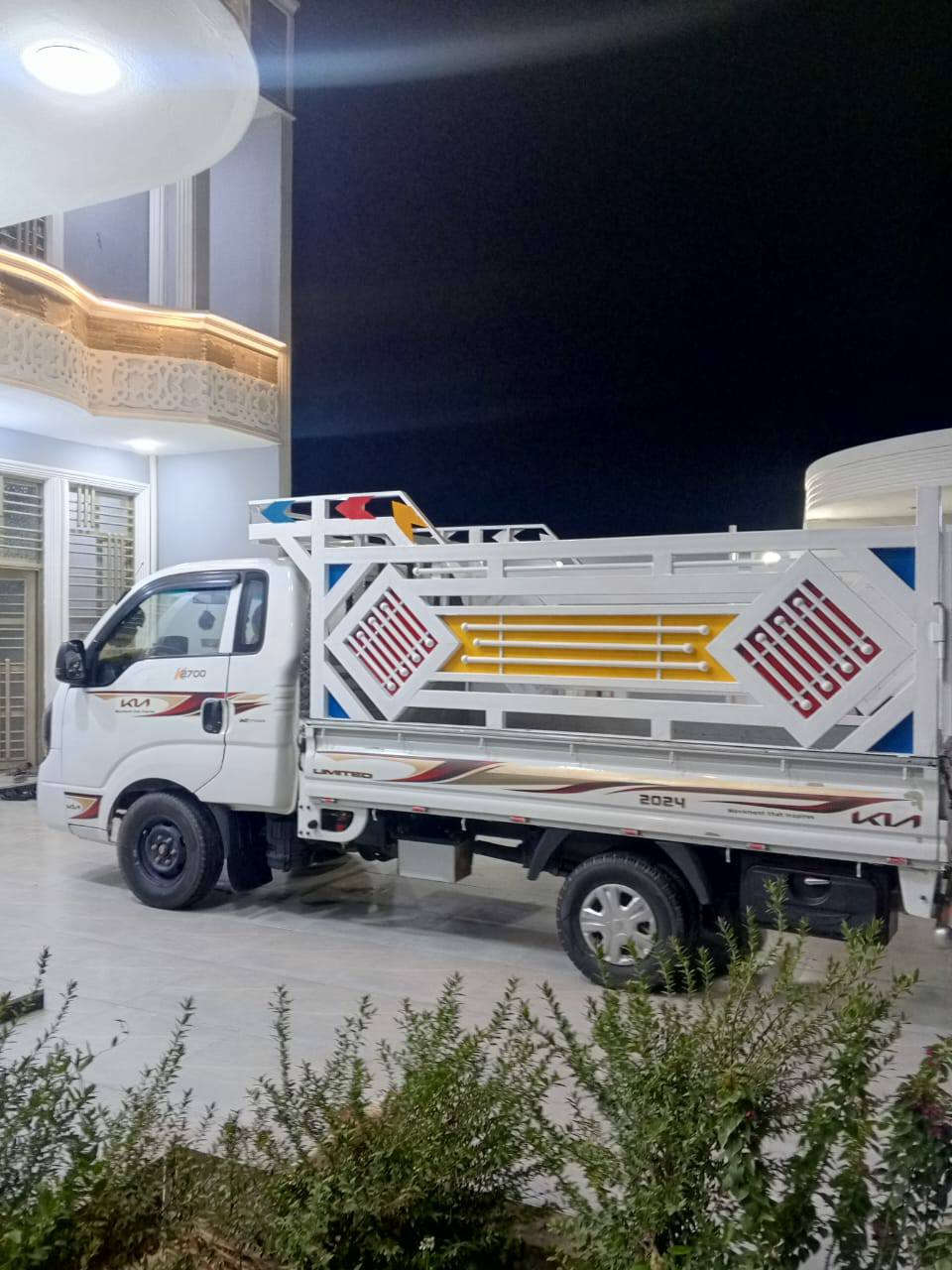 موديل 2020 حرة باسمي تحويل 
ثاني يوم لا ضربة لا غرامات 
هزة جديدة 
مفولة للأخير 
ما مشتغلة ماشية شي قليل 
تخم تاير جديد شديتة 
كهربائيات ـ تبريد تدفئة 
كلة شغال من الدعامية لدعامية مكفول 
انكر سلف وطلع للبصرة ترايك 
سعر 130 بيها مجال حك الجية 
بلعافية ع الياخذها ***********
