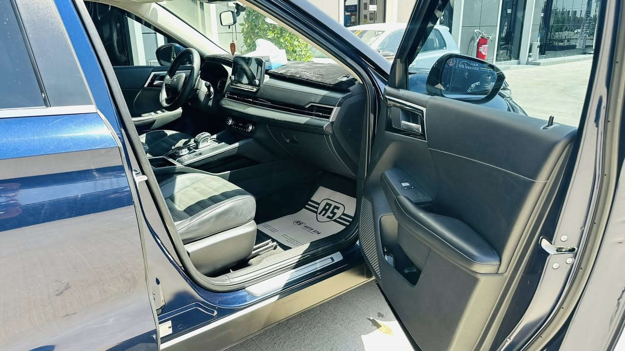 ميتسوبيشي اوتلاندر 2022 SE
سعر 216  ورقة 
* وارد  امريكي
*محرك 4 سلندر
*حجم المحرك 2500cc
🔵المواصفات: 
*7 راكب 
*بصمة
*ويل كروم مقاس 20 انش
*تبريد مركزي 
*اضاءات زيون كامل
*رادار مانع تصادم امامي 
*دخول ذكي بصمة 
*تشغيل بصمة 
*كشنات كهربائية مع منفاخ للظهر
*كشنات جلد وشاموا
*تحكمات ستيرن جهتين 
*كروس سرعة
*كير شفتات خلف الستيرن 
*6 وضعيات قيادة 
*هاند بريك بصمة 
*نظام اوتو هولد 
*نظام مانع الانزلاق 
*شاشة دشبول ديجيتال 
*شاشة مركزية بتدعم نظام الابل كار بلاي 
*كاميرا خلفية

مرقم وكامل بأسمي  رقم اربيل 
كتاب تضليل كامل بأسم السياره 
صبغ بس جاملغ خلفي 
بدون دواخل 💯
بدون ايرباك 💯
مكان السياره اربيل
🔵للمزيد من التفاصيل واتساب 
***********
