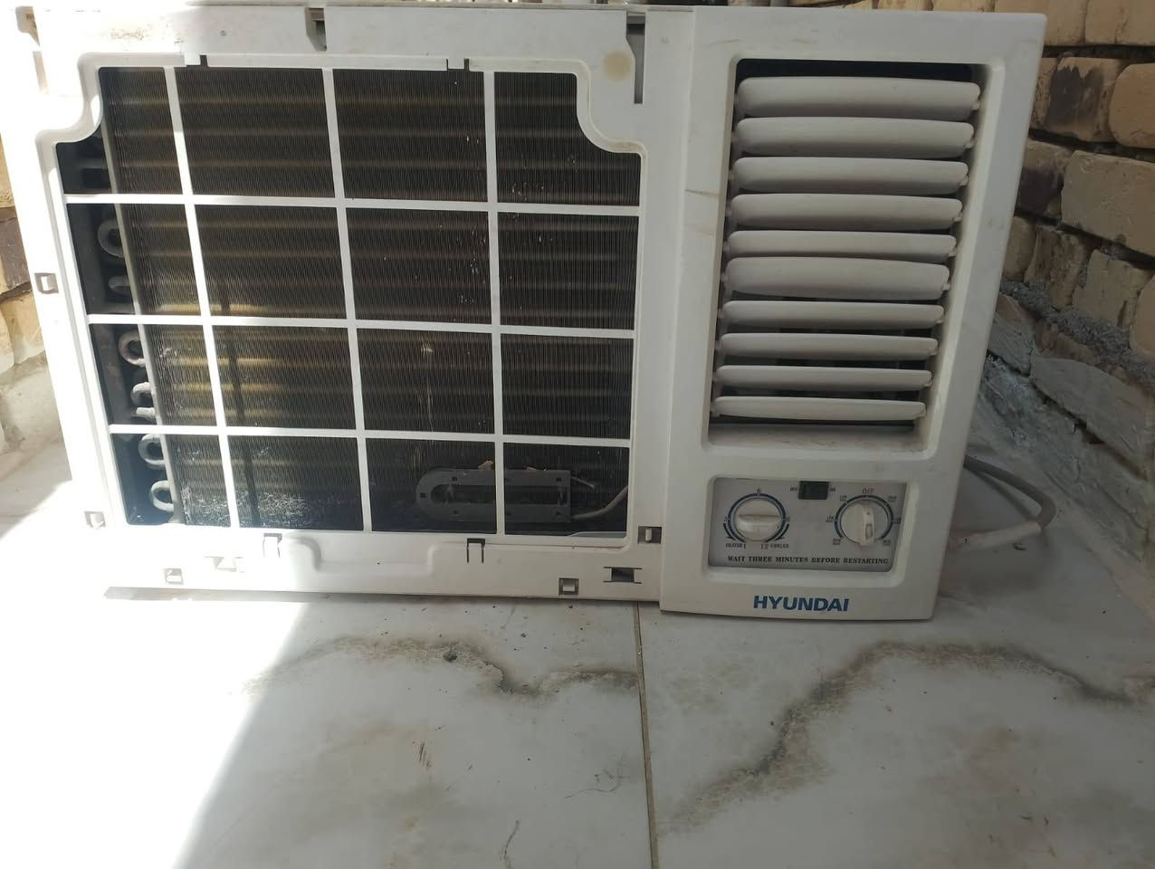 مكيف هونداي طنين لعام اخذته سعره 250 وبيه مجال
‏‪***********
