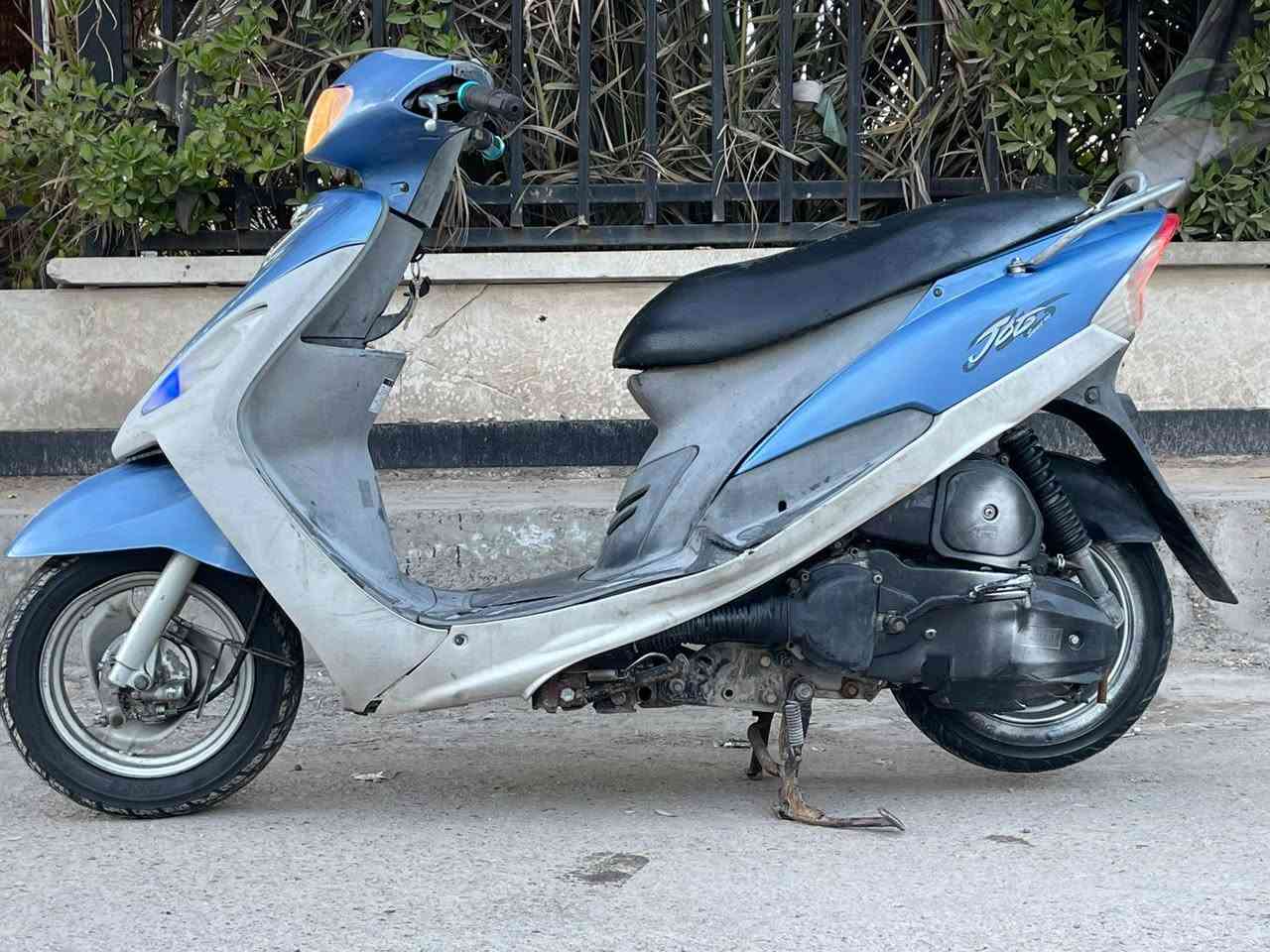 السلام عليكم دراجه ماكس منغولي
بلادي مكينه مفوله شك الكاع
مانقصها برغي كامله مانقصه اي شي 
السعر   550  بيهه مجال بسيط 
سلف وهندر كهربائيات كله شغال 
شلعه ومعدل مختمه كله ختم واحد 
العنوان : بغداد مدينه الصدر  
الاورفلي قرب العماره البرتقاليه
للاستفسار  : ***********
