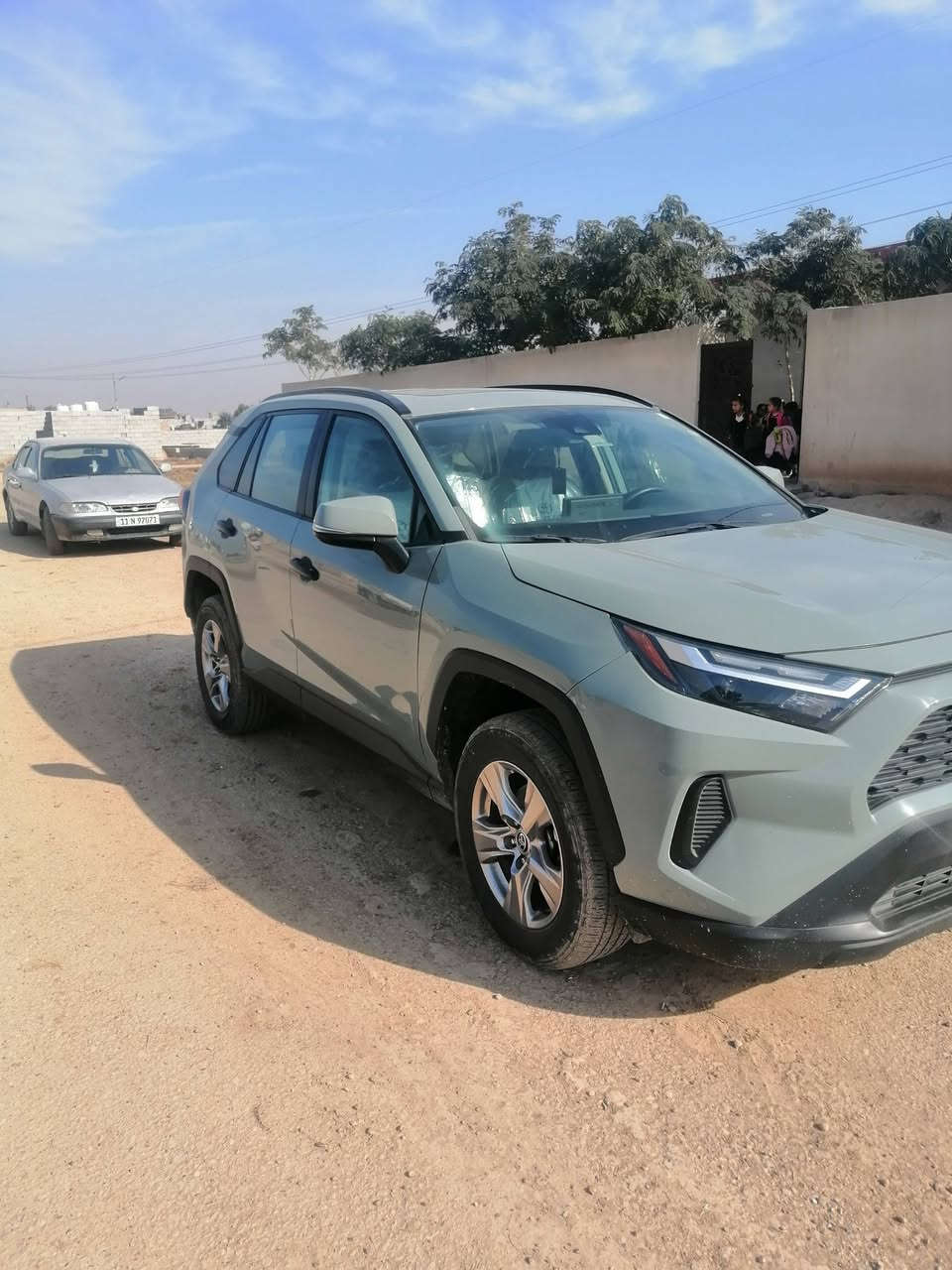 للبيع ٢٣ كلين رقم شمالي أربيل السعر ٢٥٥ وبيه مجال XLE رقم موبايل ***********
