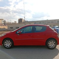 بيجو ٢٠٧ • ٢٠١٢ • اوتوماتيك