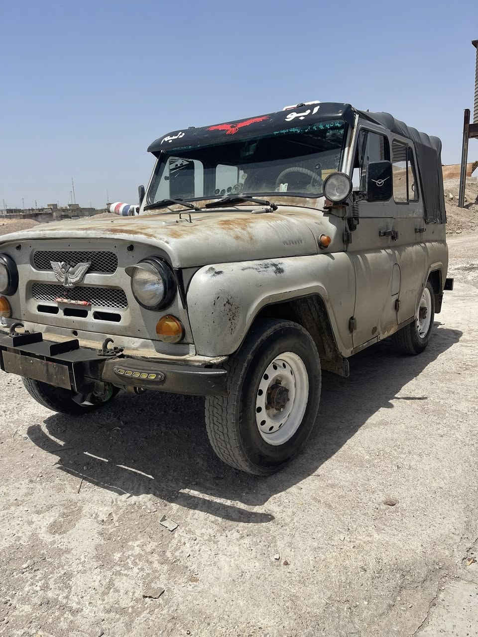 ٢٠٠١ كير ومكينه جدد تخم تاير جديد كهربائيات شغاله بريك امامي دسك ستيرن بور زوج براويز سلايت سياره خير من الله 
بيع او مراوس ب٢٠٠٥ نضيفه سعر ٦٥٠٠ 
***********
