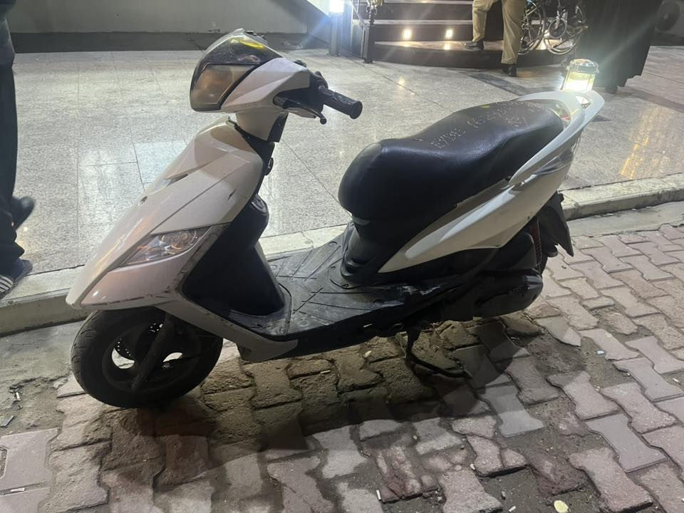 للبيع: وحش الشوارع "ماكس ثعلب"
- أخت الرمبة! 🦊🏍️
دراجة ماكس ثعلب (كابريتر)، نظافة حلوه . إذا تدور راحة بال ومكينة "مي" هاي الك:
• المكينة: مكفولة من الفتح (كفالة صاحب الرمبة ومسجلة بالمكاتبة).
• الممشى: قليل ٥٠٠٠ والدراجة بعدها بريحة الشركة.
• الاستخدام: صارلي شهر وشوية من مشتريها، واستخدام قليل 
: ما داخلة يم مصلح، ادير الها بأفضل أنواع ال
دهن الأصلي (Amsoil) 
• الحالة العامة: الدراجة أخت الرمبة، ، دق سلف وتوكل. افحص وين ما يعجبك 
لتواصل (***********) واتساب
