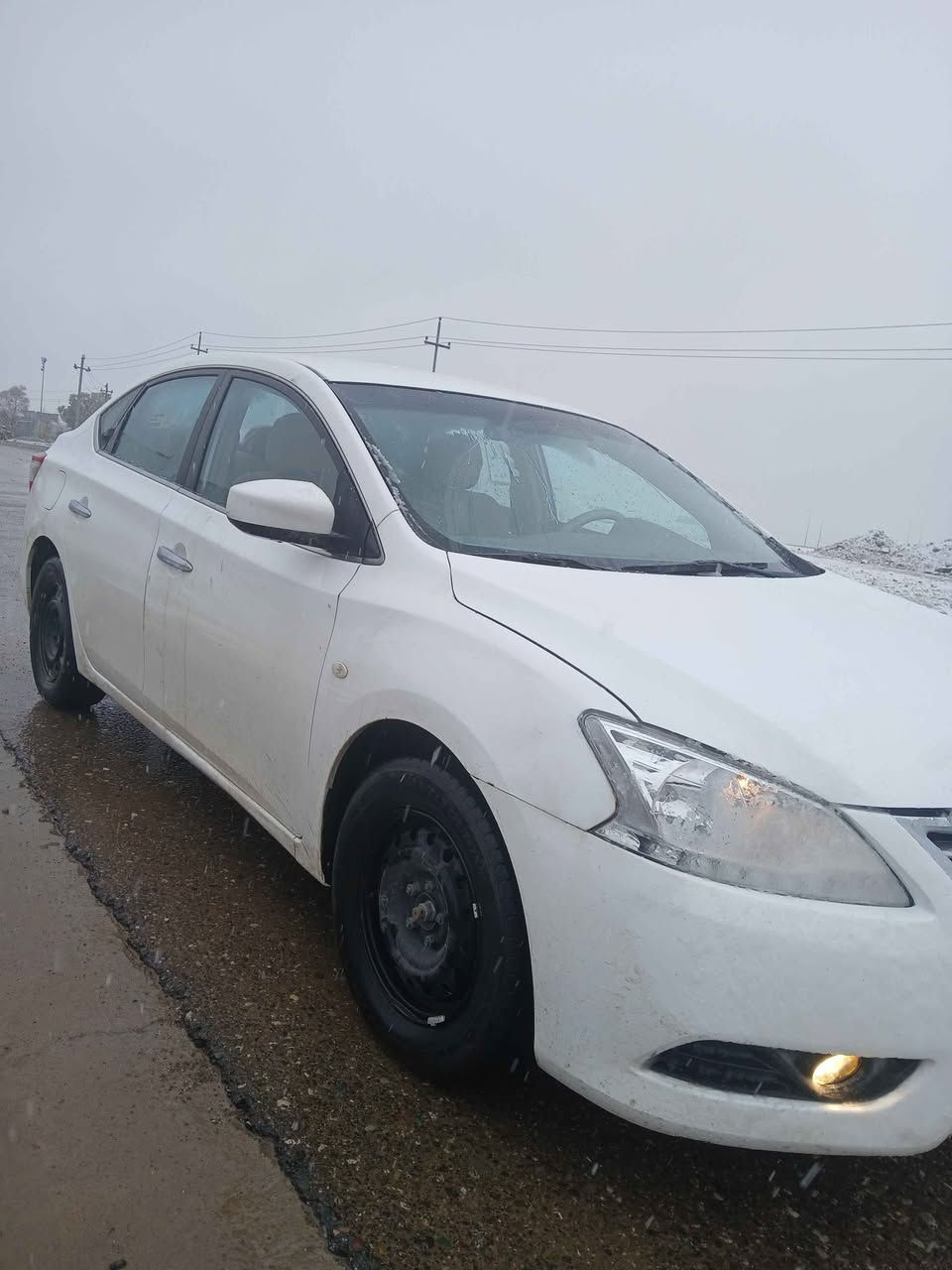 نیسان سێنتڕا ‌‌2014 خەلیجی
2 پارچەی سبوخە 
گێر و مەکینە بەشەرت
تەقەو ڕەقە بەشەرت
فەحس و هەزەی نوێیە
سەنەوی بەسەرچووە 
سەیارەکە ماڵی دۆستە 
*********** أربيل, العراق
