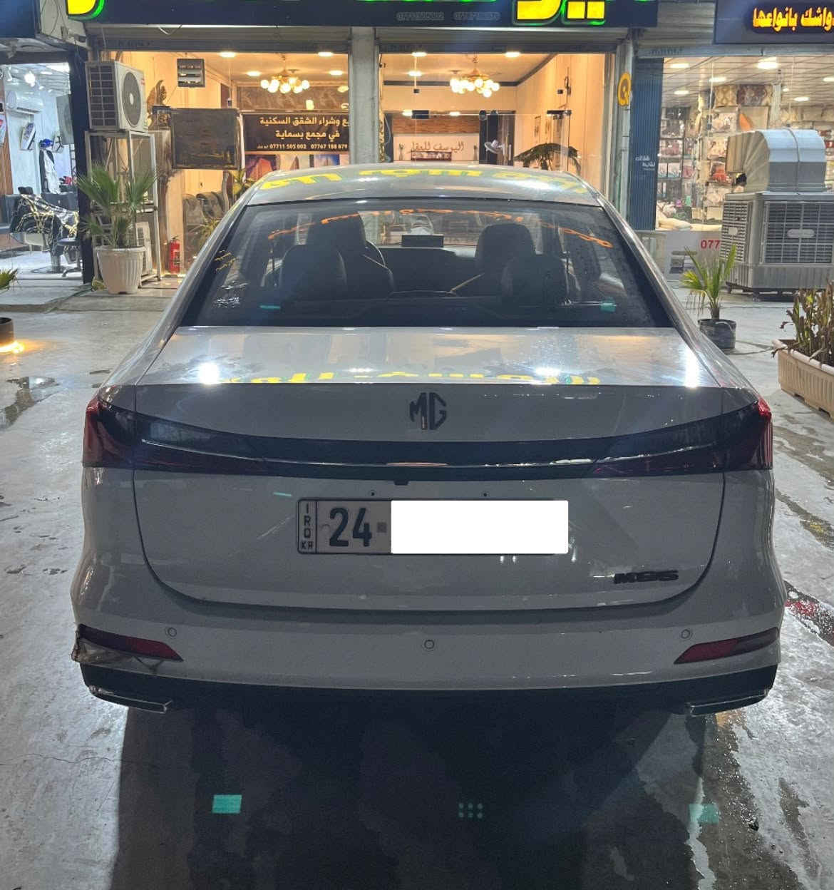 السلام عليكم للبيع MG5 ROEWE موديل 2024 سنوية بسمي رقم دهوك فول مواصفات مكفولة كفالة عامة عدى طخة بسيطة بالباب عكس السايق
 عداد المسافات 28 كيلو حقيقي قابل للزيادة
المواصفات :
محرك 1500/ كير اوتود /دواخل جلد/ سنتر لوك/ مدخل AUX امامي وخلف / تبريد قطعتين/ تدفئة/مقاعد رياضية/ أكياس هوائية تحكم مقود / مصابيح نهارية ومصابيح لد/
جام كهرباء ٤ ابواب/ نظام انذار/ حساسات خلفية وامامية/ دخول بدون مفتاح/ بصمة عدد 2/ فتحة بانوراما/ اشاير بالمري/ اندرويد اوتو/ نظام خرائط/ أوامر صوتية/ شاشة وسائط/ بروجكتر/ نظام ABS/ بلوتوث/ كاميرا درجة °360/ ابل كار بلاي/ حساس ضغط الاطارات/ مثبت سرعة وبعد عدة مواصفات مذكرتهن
السعر 103 ورقة وبيها مجال
مكان السيارة بغداد بسماية
***********
