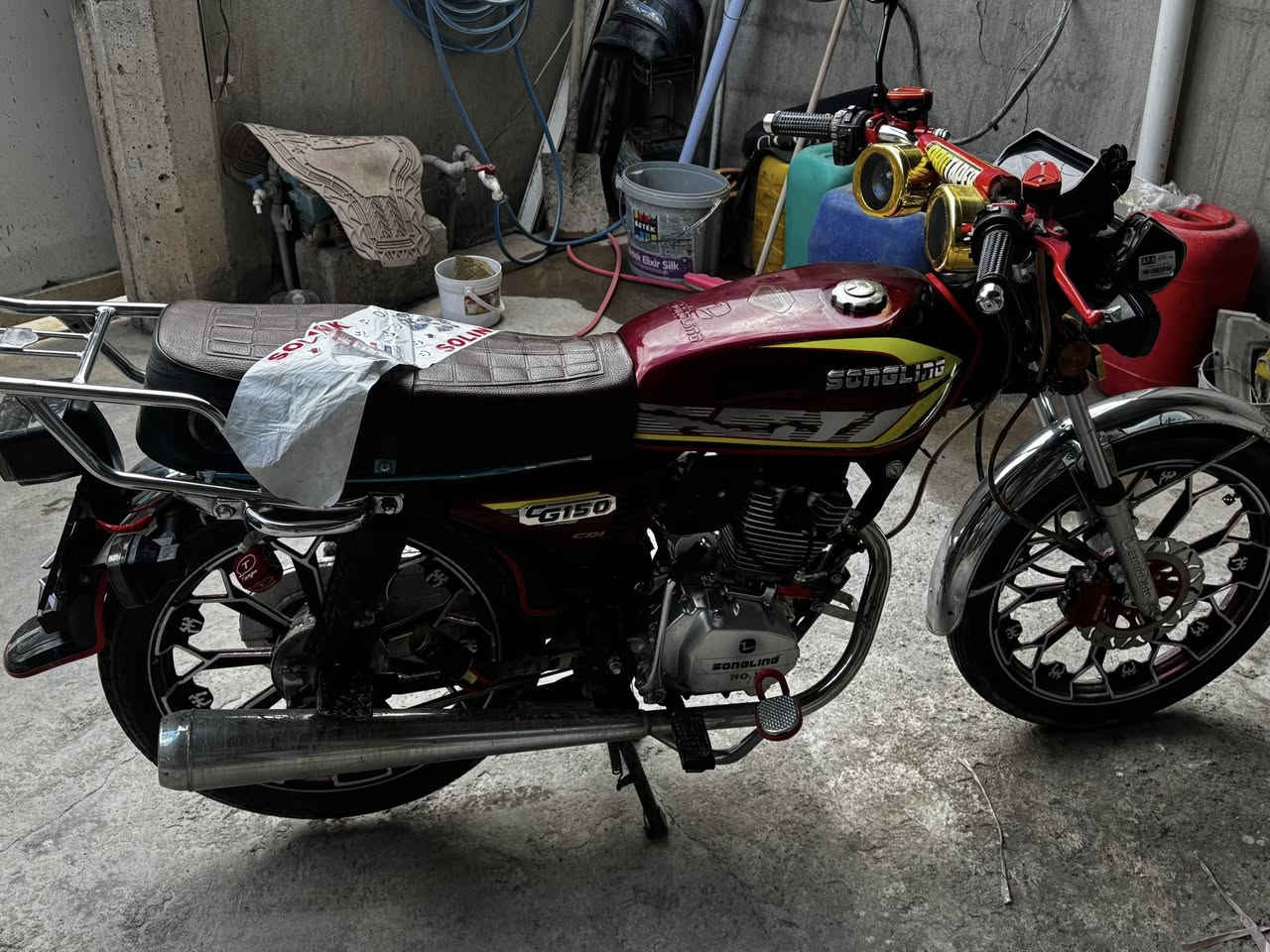 سلام عليكم دراجه 5 كير للبيع يرهم مراوس هم موديل 2024 بعده شركه حيل نضيف اي عيب مابيها سعر 700 وبي مجال مكاني كركوك ***********
