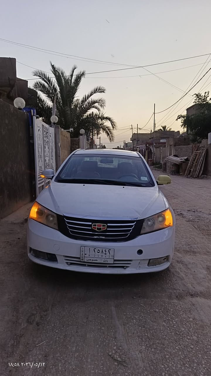 سياره جيلي امي كراند C7
سنوية لل٢٧
المالك موجود
المحرك مكفول لا تنقيص لا تبخير
السياره نضيفه 
السعر 45 ورقة بي مجال بسيط 
العنوان بابل الحمزة الغربي 
***********
