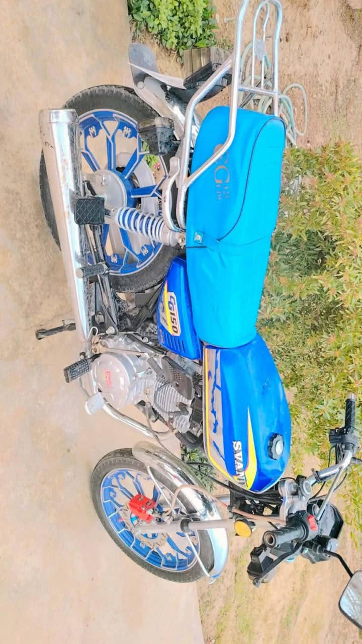 سلام عليكم   ماطور  للبيع  منفيز موجود موديل 2024محرك150 شرط مامفتوح السعر 640وبيه مجال  ***********
