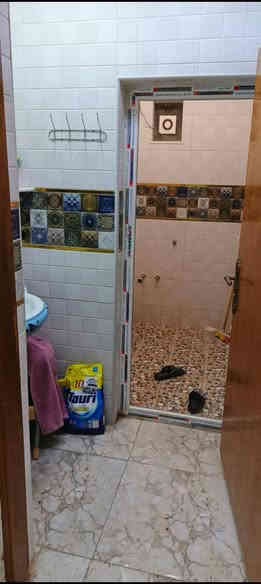 ياالله بيت 200متر مجمع بيتي الثاني قريب عله شارع سعر 160وبيه مجال ***********
