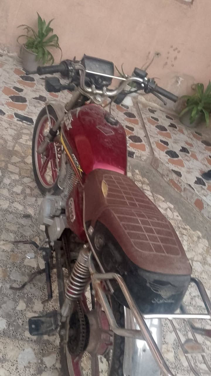 ماطور خمسه كير للبيع شراي خاص السعر 340 اي عيب ما ابي عنوان كركوك العروبه


**إذا كنت صاحب هذا الإعلان وتريد حذفه لأي سبب، رجاءا أرسل رسالة إلى الدعم الفني**