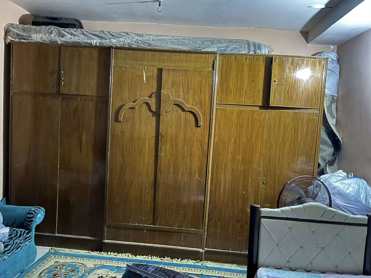 غراض منزل للبيع/
كنتور صاج ب230 وبي مجال 
تخم مستعمل ب٢٩٠ وبي مجال 
ميز بلازما ب ٩٠ مامستخدم جديد بي مجال قليل جداً
قريولة نفر واحد ب٩٥ وبي مجال
كاروك او قريولة طفل ب١٣٠ 
للاتصال او الاستفسار/***********
عنوان كربلاء_سيف سعد
