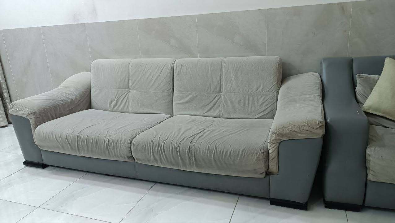 تخم تركي ثقيل ، يتحول سرير
8 مقاعد ، قنفتين + كراسي 2
السعر 450 ألف


**إذا كنت صاحب هذا الإعلان وتريد حذفه لأي سبب، رجاءا أرسل رسالة إلى الدعم الفني**