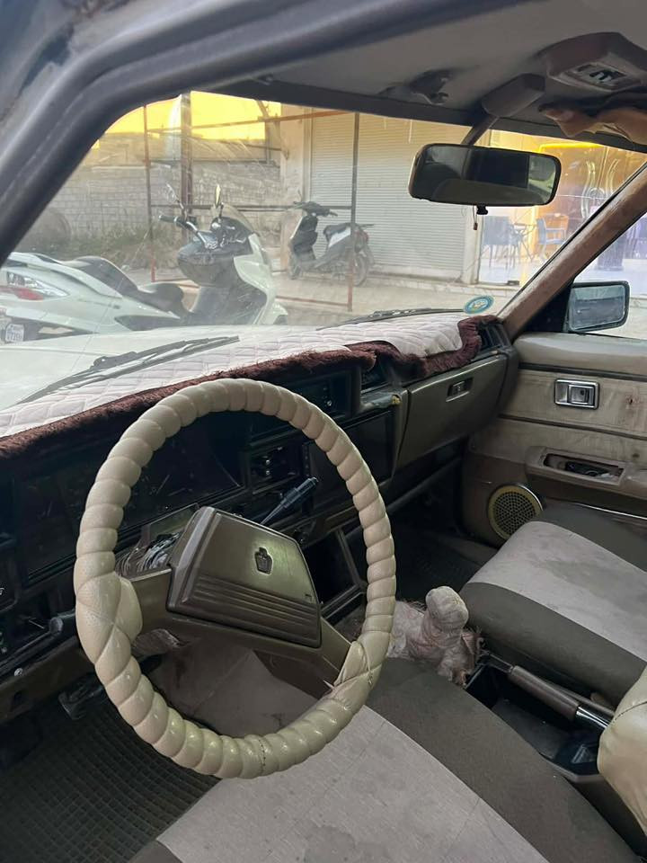 سلام عليكم
سوبر موديل 82
سياره بدون معجون بدون صبغ 
محرك شرط تبريد شغال 
سياره فول  
***********
