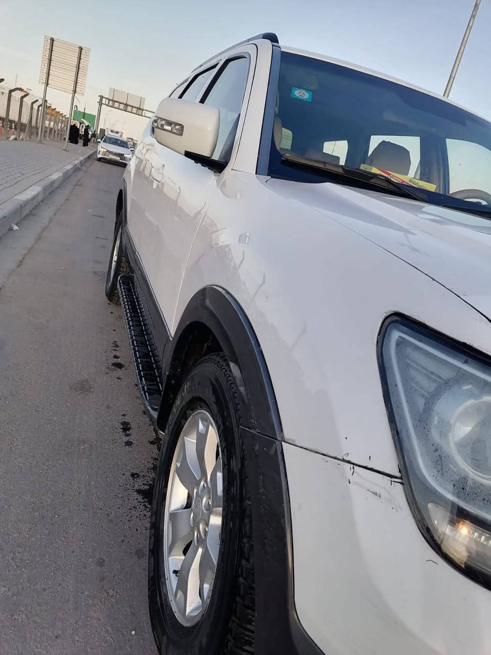 سلام عليكم كيا موهافي 2010
رقم بصره انكليزي والسنويه لل2030
محرك 6سلندر 3800
فول موصافات السياره 
فتحه سقف 
كشنات كهربائيه 
تحكمات انضمه قياده فول للااخير 
كفاله من الضربه والتبديل بيها فقط رش قطعتين وباب كلير السونار مرفق مع الصور 
للبيع او مراوس 
السعر 118
***********
*********** البصرة, العراق
