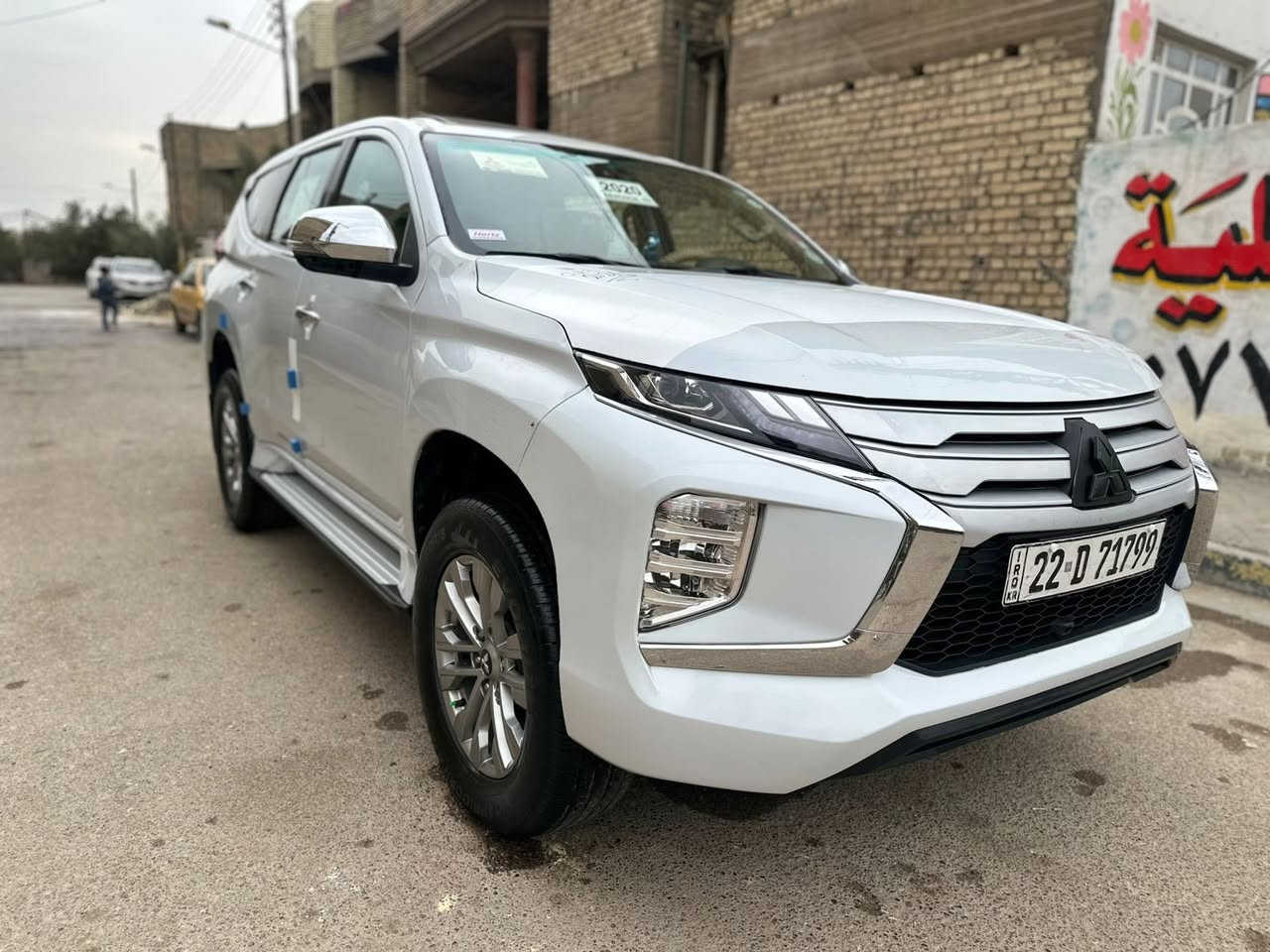 #بيع سريع وبلاش باجيرو م2020 الشكل الجديد فول الفول 1/1 #بيها صبغ بنيد فقط #صور السونار مرفقا مواصفات بصمة فتحة 7راكب تبريد مركزي 3قطع اشاير بل مري محرك 6 سلندر مري شفط ويل كب كروم فور ويل شاشة كبيرة كامرة خلفية تحكم ستيرن جهتين #ماشة 93 الف سيارة جاهزة وجديدة #السعر 183 بيها مجال بسيط *********** العنوان بغداد الرصافة #رقم اربيل الجديد بسمي سنوية جديدة
