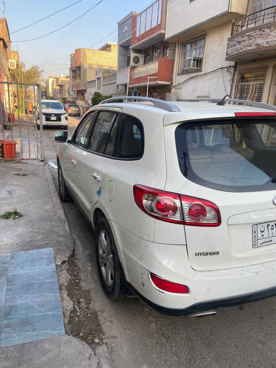 سنتافي 2010
محرك 4 سلندر 2400 
مابيها تبديل ولا صبغ كير ومحرك على البلاد ما مفتوحات تشغيل بصمة خليجي
138 ورقة
عنواني بغداد الطوبجي
***********
