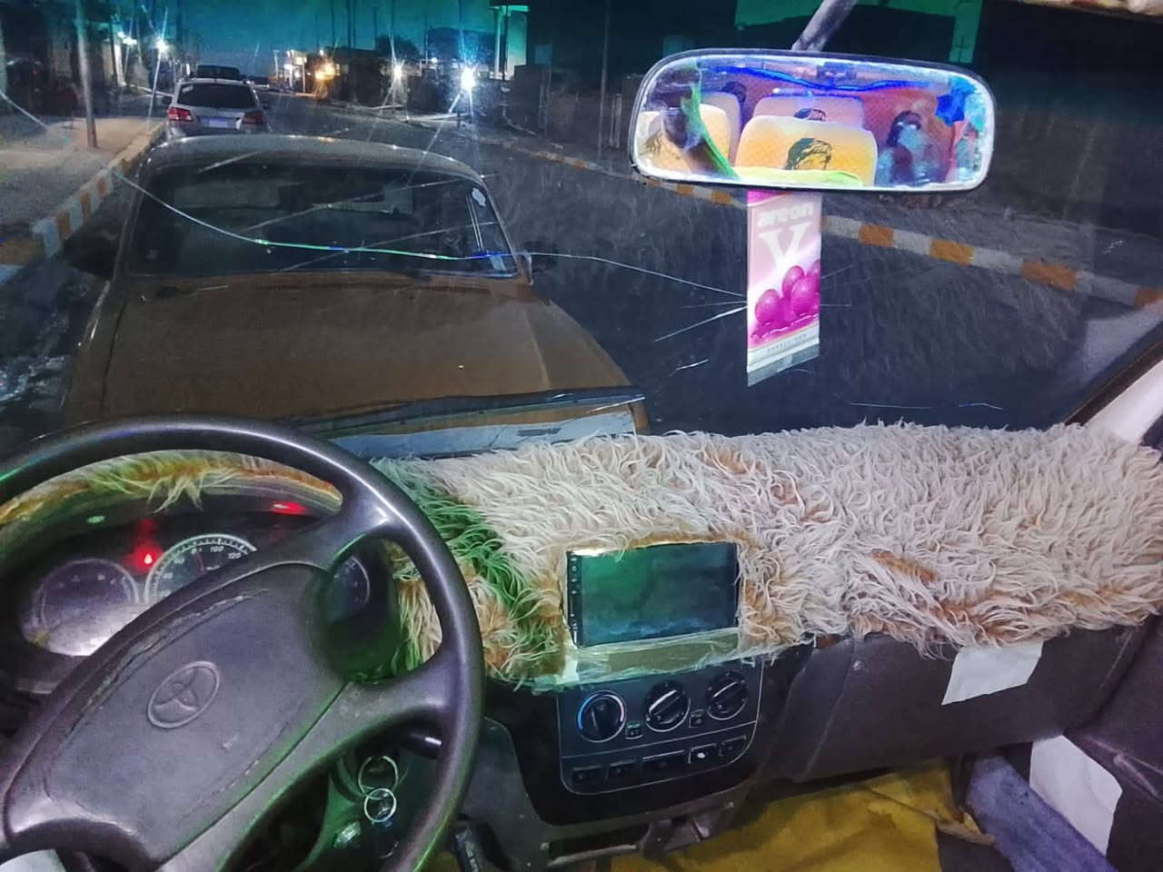 السلام عليكم سياره للبيع مكينه وقير مقفولات واكسن طقم تواير جدا لايكات وشاير كله شغال كله شغال بس عدد الشاشه مال العداد ما تشتغل سياره نظيفه وانت سته سلندر مكينه وينج 6 سلندر واللي يريدها خلي يخابر واتساب اتصال 25 ورقه وبيها مجال للشراء كاع يا نص ونص انا شويه تعبانه
*********** 📞مكان الناصريه سوق الشيوخ
