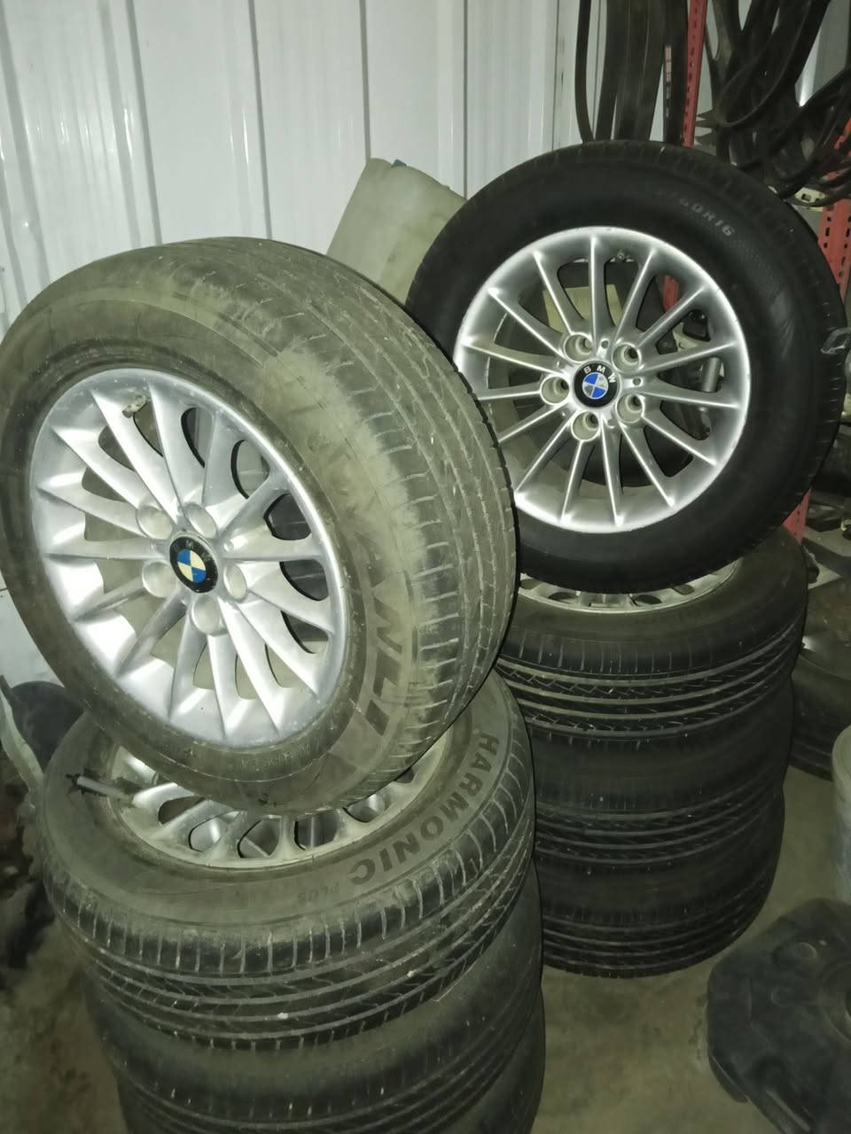 تخمين ويل وتاير مكفول لووك ويل حجم 16
سعر التخم  275 قفل // ديالى الخالص ***********
