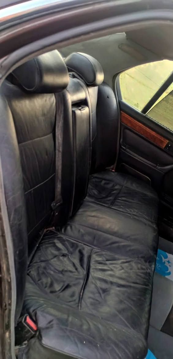 رمضان مبارك علينا وعليكم
                                                                                  BMW 730, 6v
المكينه 735 , 3.5
مكينه وكير واكسل مكفولات
حداديه جديده تخم تاير 
تشغيل عن بُعد بصمه ومراوح كهربائية مروحتين، الكشنات كهرباء وسلايت شغّال
دبل Air back، دبل جكمجه، دكمتين و٣ برد
التبريد ثلج ادامه جديده 
السياره جاهزه من كلشي
السعر ٦٣ وبيها مجال للشراي


**إذا كنت صاحب هذا الإعلان وتريد حذفه لأي سبب، رجاءا أرسل رسالة إلى الدعم الفني**