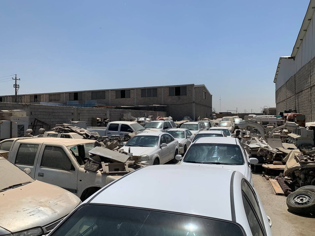 السلام عليكم يوجد سيارات مزاد وزارة الداخليه انواع الماركات والمديلات مكان بغداد جسر ديالى الجديد للاستفسار

‭***********‬
