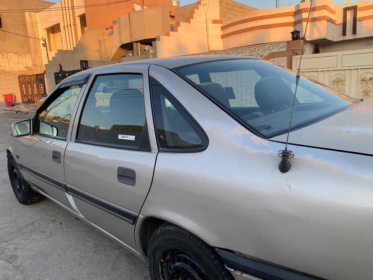 السلام عليكم 
اوبل فيكترا للبيع موديل 90 كير اوتماتيك محرك شرط كير شرط  رقم سليمانية صدر جديد محرك شرط و شرط التحويل شراي اتصل ما اجاوب ع تعليقات ***********
