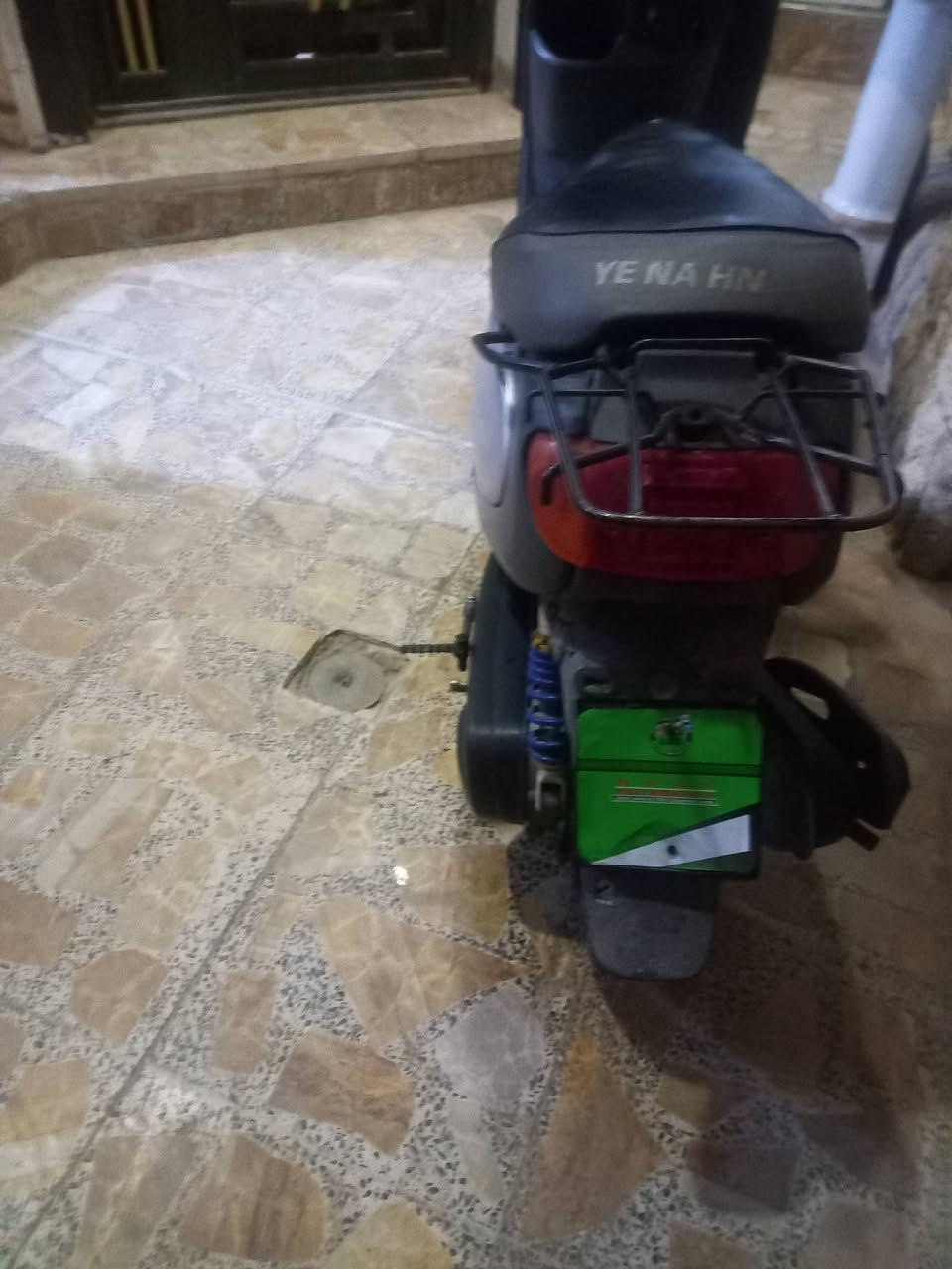 السلام عليكم دراجه منغولي لبيع نضيفه شلعه معدل شاصي مكفول تايرات جدد كهربايات كله شغال هورن كلوب اشاير شغال قفل ركبه جنطه مكينه ناعمه سعره225 الاستفسار مراسله الصفحه او رقم***********
