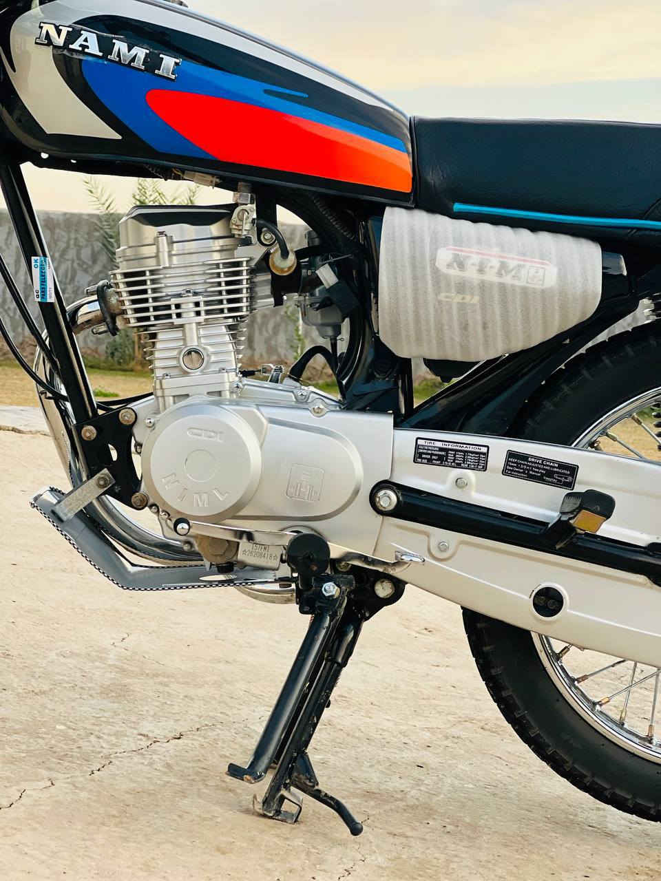 سلام عليكم دراجه نامه للبيع موديل 2026بعتهي على سحك دهن  مامبدل  أوراق كامله صار 15يوم من طالعه من الوكيل سعر جوه السوك مكاني بابل ناحيت انيل رقمي ***********.    ***********
