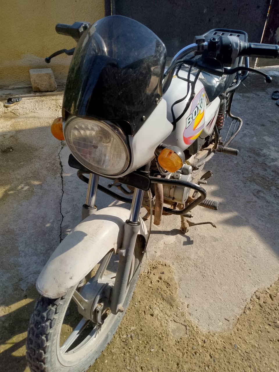 دراجة بوكسر للبيع موديل 18السعر 650 اوبيها مجال اورقها كامله العنوان ديالى بعقوبة باب الدرب الاتصال *********** أبو مصطفى
