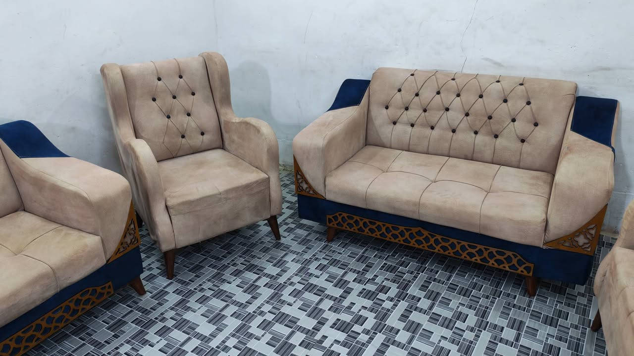 تخم للبيع تزكام كلش نضيف ١٠مقاعد السعر 350 العنوان كربلاء حي العامل الستفسار ***********
