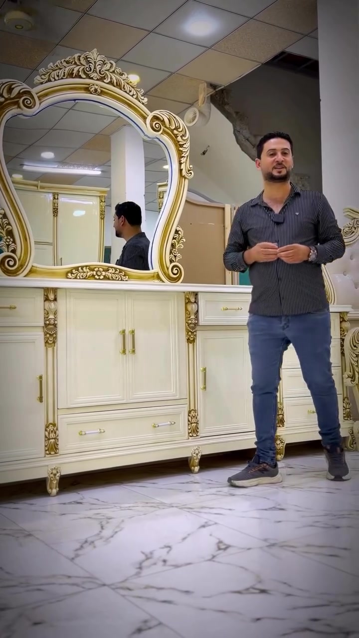 اللهم صل ع محمد وال محمد 

موديل السندانه اللون الاوفايت وتعتيق قهوائي 

نجارة عراقيه 

السعر 3مليون و500

شامل النقل والشد 

مواصفات الغرفه أدنك بتكون خشب إذا تاج شواية خشب زان تاج الميز خشب زان العقل اللف الأبواب المجرات كليتك خشب زاد إضافة إلى رجلين أيضا تكون خشب زان يعني نقول هياكل الكل تكون خشب زان
‏المجرات تكون تحفير بالخشب

معرض نجارة الأمير النجف الاشرف حي ميسان شارع البوريات مجاور مجمع ملوكه 
***********#موديلات_جديدة_ورائعة٠ #غرف_نوم #نجاره_عراقيه🇮🇶درجه
