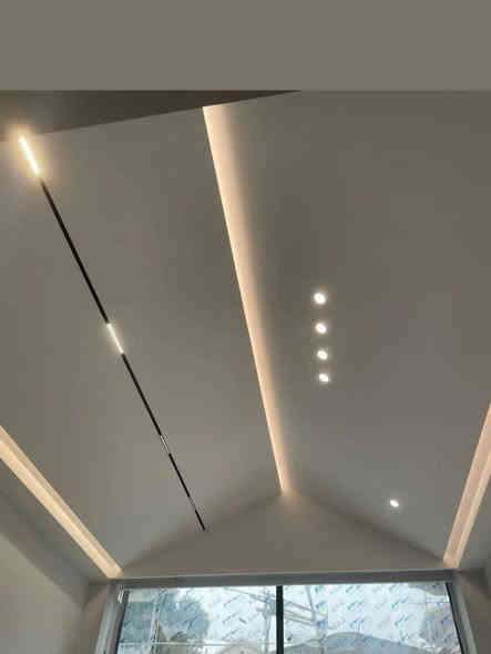 السلام عليكم 
خلفه ديكورات داخليه مودرن و كلاسك 
اسعار مناسبه سعر المتر 10  للمساحات
قواطع داخليه 
أعمال الصبغ و السحب اسعار مناسبه ايضا 
اي استفسار تفضل خاص 
او راسلني واتساب 
***********
داخل بغداد فقط
